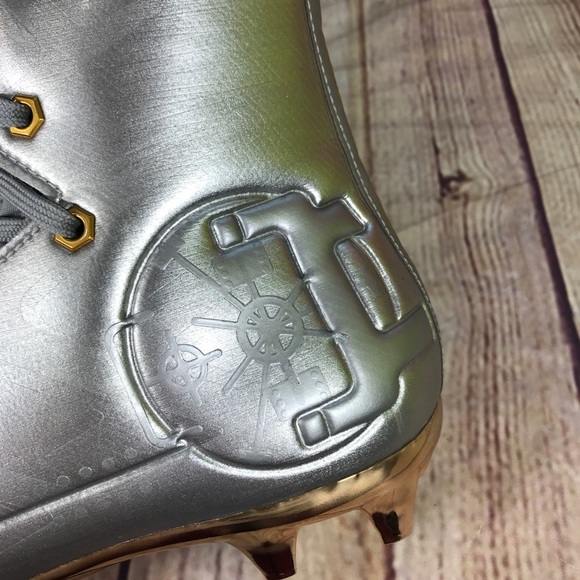 Under Armour UA Highlight MC LE Silver/Gold Cleats - Picture 5 of 7